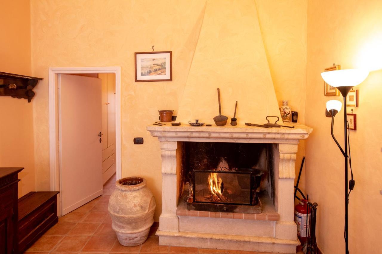 Villa Relax Nell' Antico Borgo Casperia Exterior foto