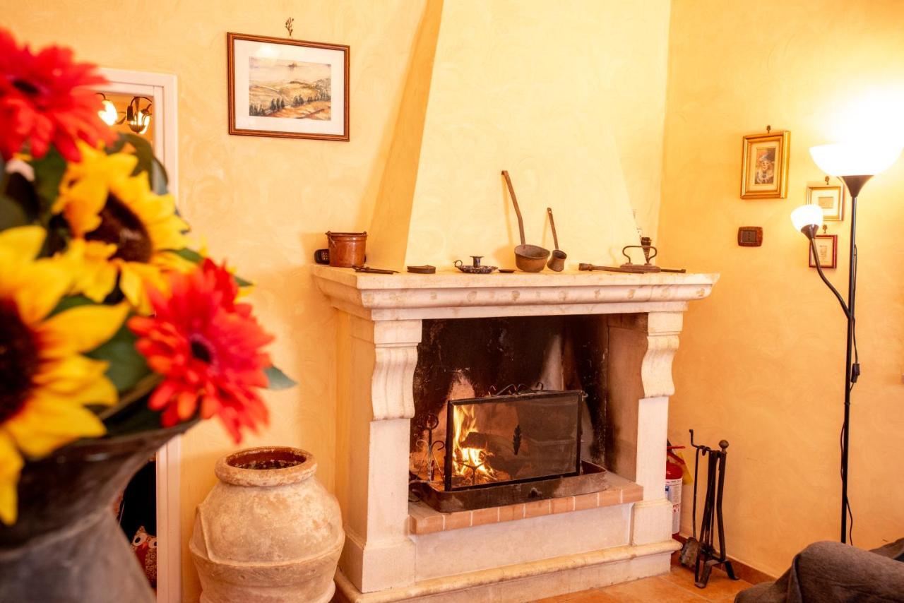 Villa Relax Nell' Antico Borgo Casperia Exterior foto