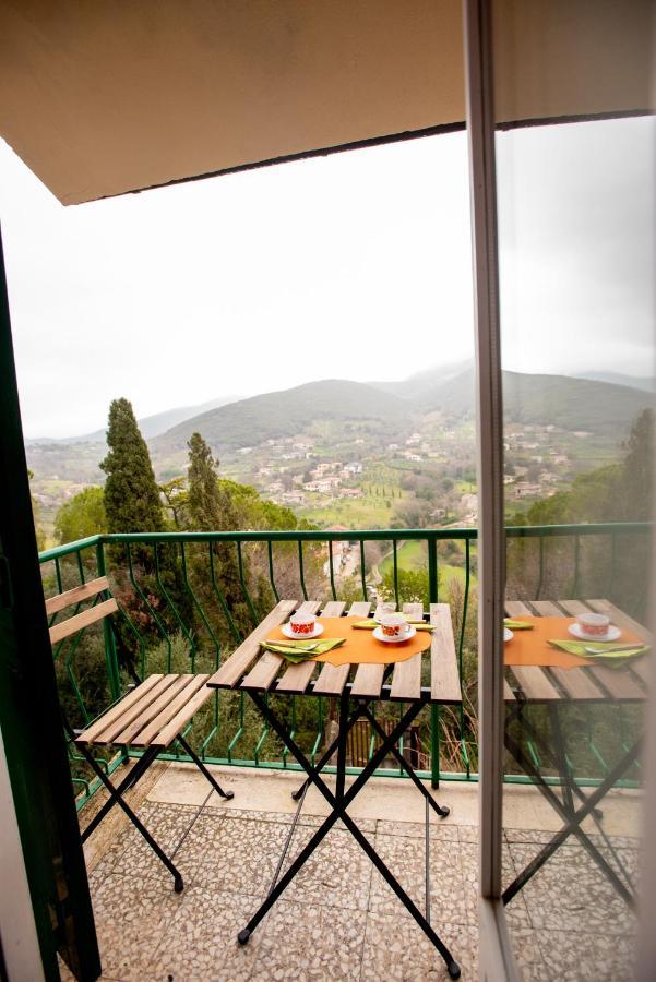 Villa Relax Nell' Antico Borgo Casperia Exterior foto