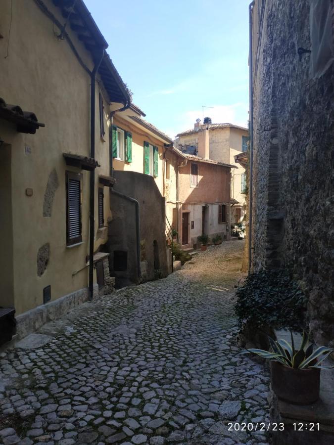 Villa Relax Nell' Antico Borgo Casperia Exterior foto